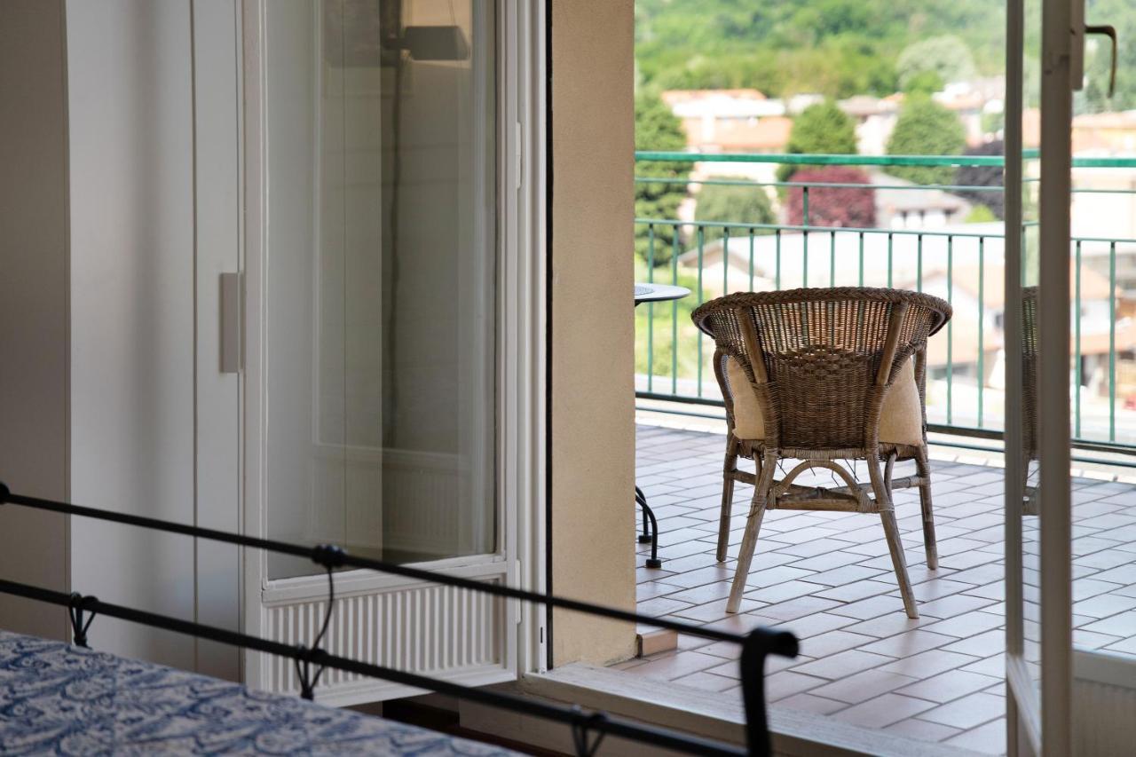 La Casa Del Riccio Apartment Arona Ngoại thất bức ảnh