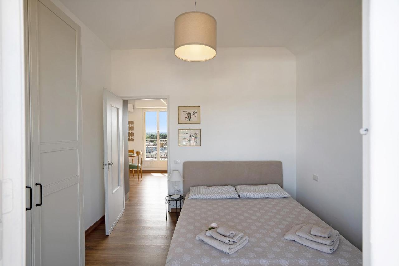 La Casa Del Riccio Apartment Arona Ngoại thất bức ảnh